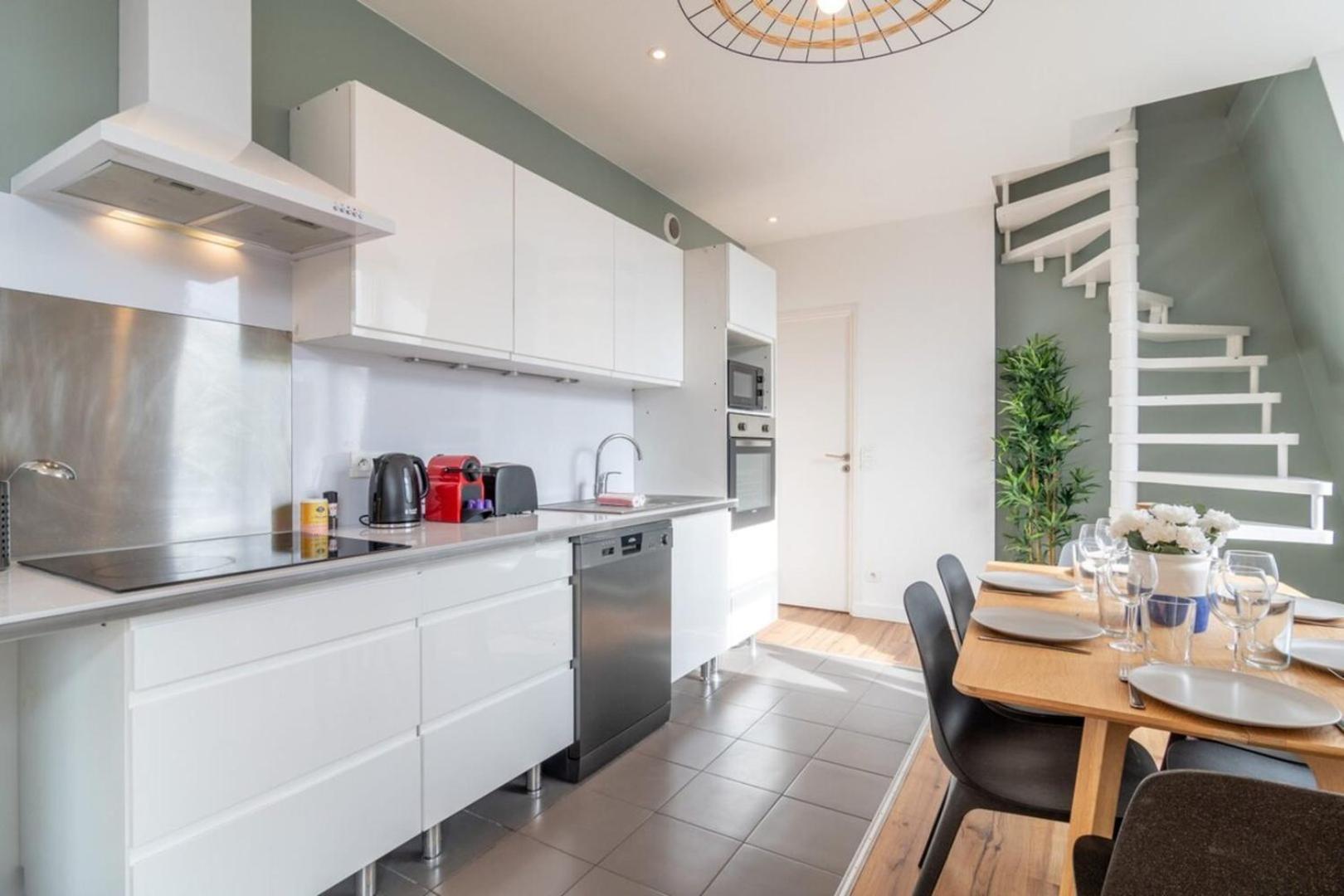 Marcq En Baroeul - Superb Apartment + Parking Экстерьер фото